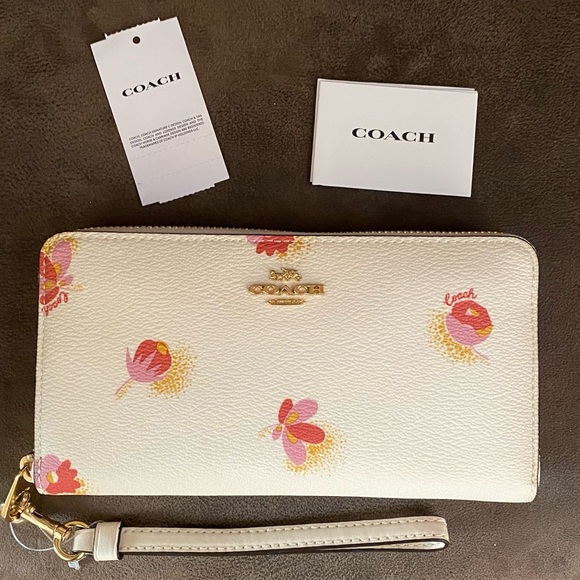 COACH 3 PIECE BUNDLE!! NWT!! OMG! - Picture 15 of 16